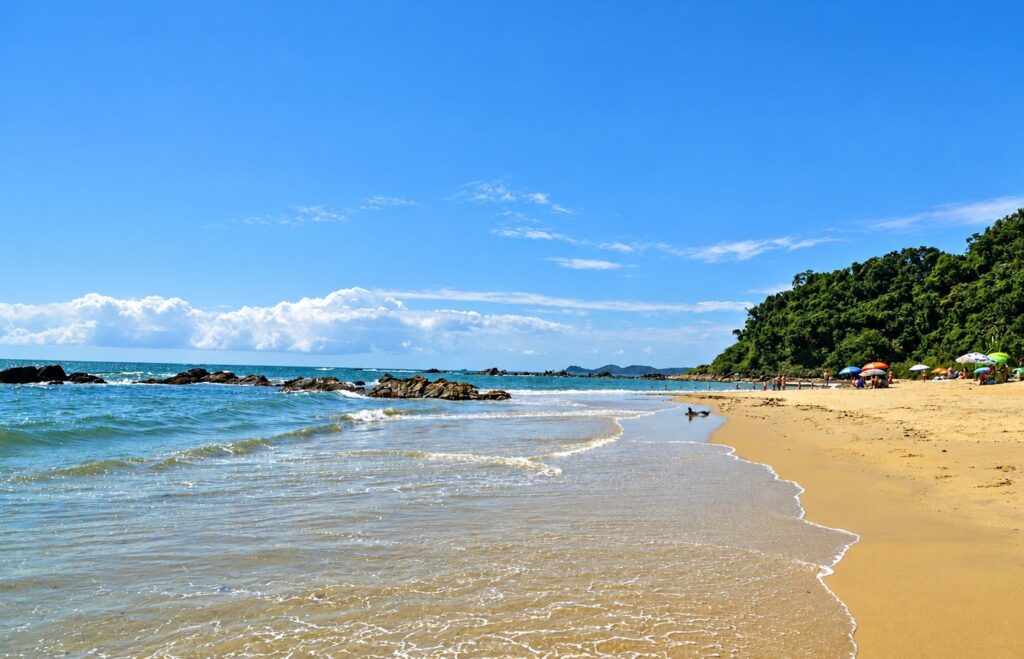 Praia da Bacia da Vovó, em Penha, Santa Catarina